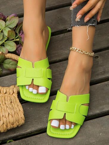 WDIRARA Women's H Sandals Crocodile Embossed Cut Out Flat Sandals Open Toe H Cross Strappy Slide Sandals in Saudi Arabia