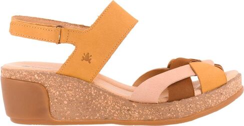 صندل نسائي من El Naturalista بحزام خلفي in Kuwait