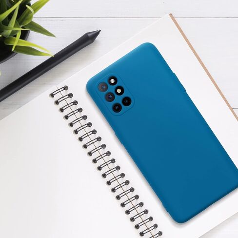 حافظة kwmobile متوافقة مع حافظة OnePlus 8T - غطاء هاتف نحيف واقٍ من السيليكون TPU - أخضر غابة in Saudi Arabia