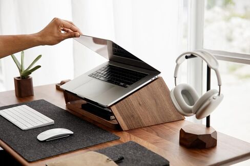 Oakywood Geometric Solid Wood Headphone Stand Gaming Headsets Holder Hanger (Oak) in Saudi Arabia