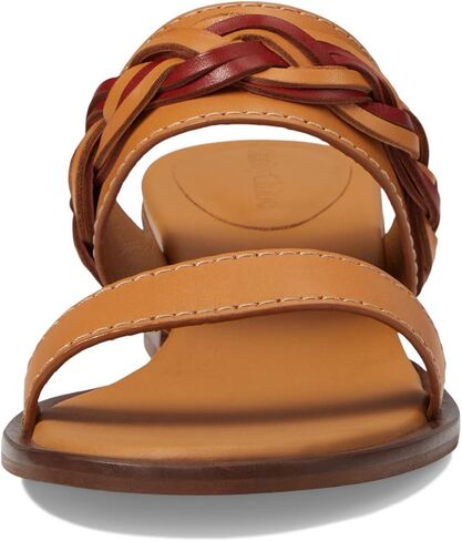 انظر بواسطة صندل كلوي بومبومس in Kuwait