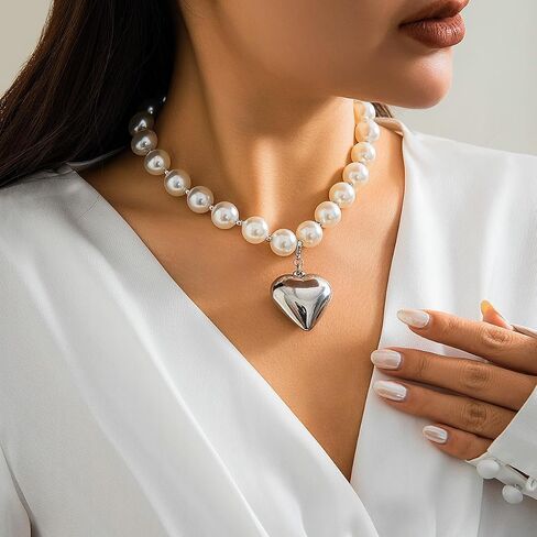 Y2k Beaded Chain Link Necklace Puffy Heart Charm,Layered Fake Pearl Beads Necklace Heart-shaped Pendant Chunky Chain Necklace Vintage Statement Fashion Jewelry for Women Girls in Saudi Arabia