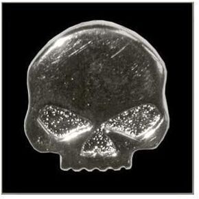 Half Skull Pin