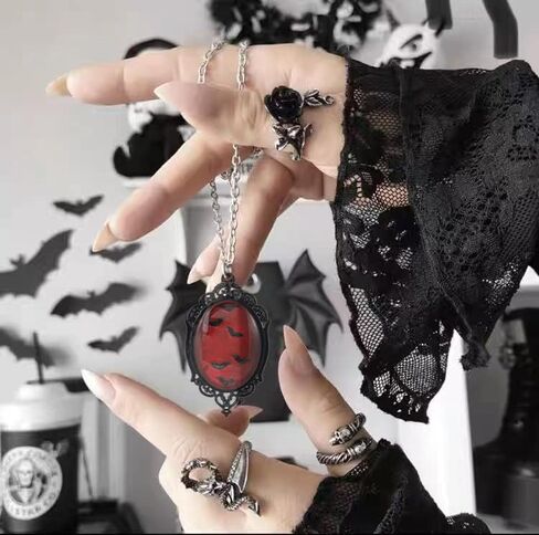 Goth Vampire Cameo Necklace Set Vintage Gothic Bat Pendant Halloween Witch Costume Accessories Women Girls Chocker Jewelry Gift in Saudi Arabia