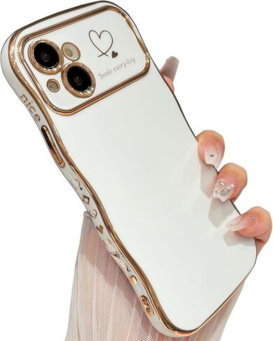 حافظة Qokey لهاتف iPhone 15، حافظة هاتف فاخرة بتصميم قبضة متموجة ومطلية بقلب الحب، حماية كاملة لعدسة الكاميرا، جانب لطيف ونمط صغير مطلي بالكهرباء، حافظة مموجة ناعمة لهاتف iPhone 15، وردي in Kuwait