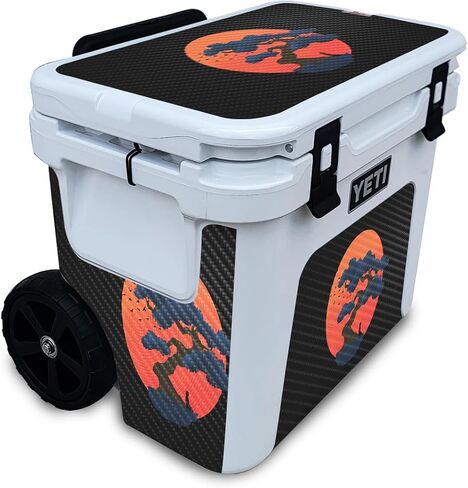 غلاف مبرد من ألياف الكربون متوافق مع مبرد Yeti Roadie 32 ذو العجلات - التأمل - غطاء لاصق واقٍ من الفينيل 3M ممتاز - سهل الاستخدام | صُنع في الولايات المتحدة الأمريكية بواسطة MightySkins in Saudi Arabia