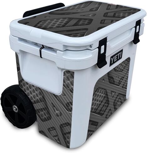 غلاف مبرد من ألياف الكربون متوافق مع مبرد Yeti Roadie 32 ذو العجلات - Tech Wave - غطاء لاصق واقٍ من الفينيل 3M ممتاز - سهل الاستخدام | صُنع في الولايات المتحدة الأمريكية بواسطة MightySkins in Saudi Arabia