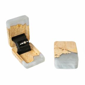 Epoxy engagement ring box - Slim ring boxes for proposal - Small Wooden jewelry box handmade (purple epoxy/dark wood)?