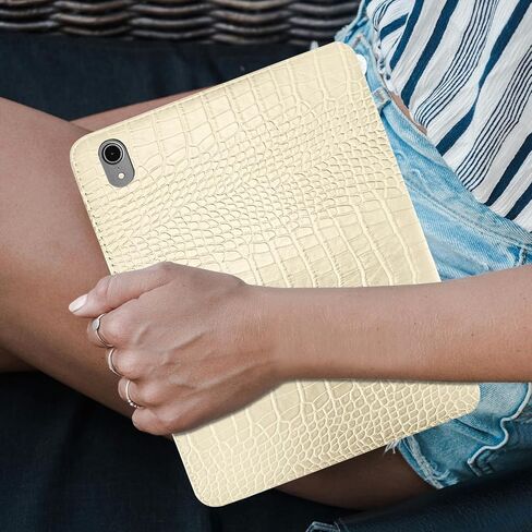 جلد فاخر متوافق مع حافظة iPad الجيل العاشر 2022، حافظة iPad 10.9 بوصة مع حامل قلم رصاص، غطاء تمساح فاخر للنوم/الاستيقاظ التلقائي للنساء والفتيات، أبيض كريمي in Kuwait