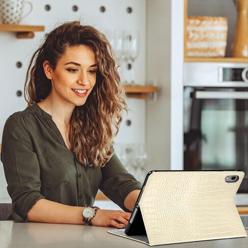 جلد فاخر متوافق مع حافظة iPad الجيل العاشر 2022، حافظة iPad 10.9 بوصة مع حامل قلم رصاص، غطاء تمساح فاخر للنوم/الاستيقاظ التلقائي للنساء والفتيات، أبيض كريمي in Kuwait