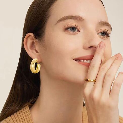 AOLIMI Gold Clip on Hoop Earrings for Women Chunky Hypoallergenic Hoop Earrings Non Pierced Ears Hoops Gift in Saudi Arabia