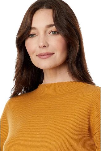 بلوزة بياقة عالية وأكمام طويلة من Mod-o-doc in Kuwait