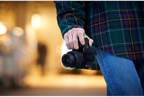 Sony Alpha ZV-E1 Full-Frame Vlog Mirrorless Lens Camera with 28-60mm Lens - Black (ILCZVE1L/B) + 4K Monitor + Pro Mic + 64GB Card + Filter Kit + Bag + NP-FZ100 Compatible Battery + More (Renewed) in Saudi Arabia