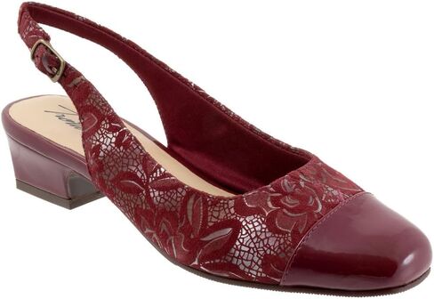 Trotters Women's DEA Ballet Flat in Saudi Arabia