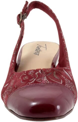 Trotters Women's DEA Ballet Flat in Saudi Arabia