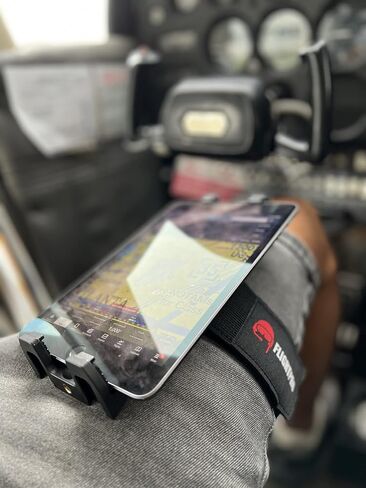 Aviator+ Kneeboard للهواتف والأجهزة اللوحية! يناسب جميع موديلات iPad - Mini وAir وPro! in Kuwait