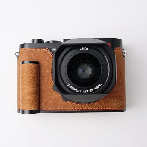 Iborrys-Camera نصف حافظة جلدية أصلية متخصصة مناسبة لـ Leica Q3 - مصنوعة يدويًا >> طبقة علوية من الجلد الأصلي + لوحة قاعدة معدنية + ساق يد + غطاء سفلي مغناطيسي تصميم 4 في 1 (قهوة قديمة) in Kuwait