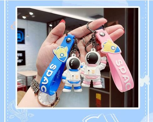 باينكس سلسلة مفاتيح رائعة بتصميم رائد فضاء كاواي، سلاسل مفاتيح لطيفة لرجال الفضاء، سلاسل مفاتيح للسيارة والمحفظة هدية in Kuwait