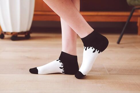 جوارب بطول الكاحل بنمط بقرة باللونين الاسود والابيض، جوارب قصيرة مخططة بنقشة مربعات غير ظاهرة للنساء والسيدات والفتيات، عبوة من 5 قطع in Kuwait