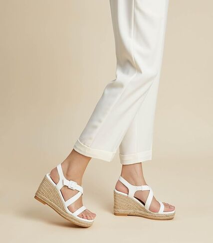 صنادل إسفين من Arromic للنساء، صنادل Espadrille ذات نعل سميك، أحذية بكعب عريض مفتوح من الأمام، كاجوال مريح للصيف والشاطئ للنساء المتأنقة in Kuwait