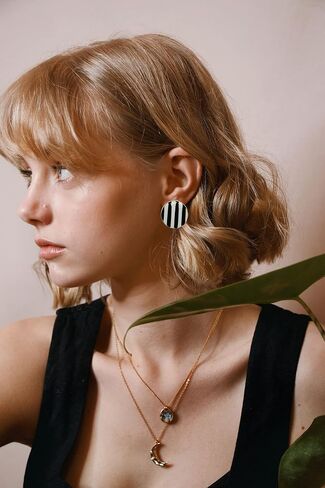 Stud Earrings for Women Green Round Retro Statement Earings Fashion Jewelry in Saudi Arabia