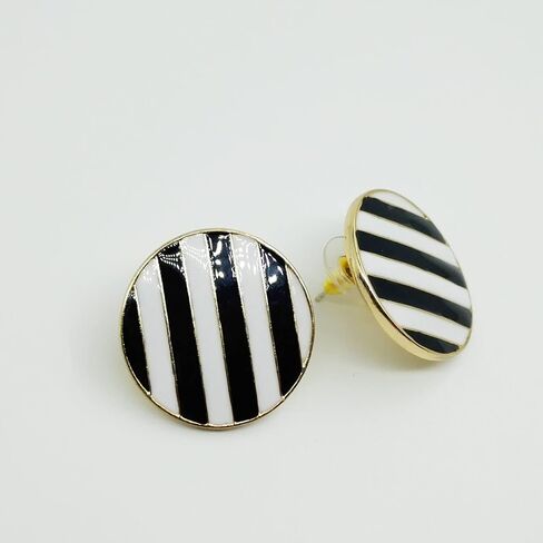 Stud Earrings for Women Green Round Retro Statement Earings Fashion Jewelry in Saudi Arabia