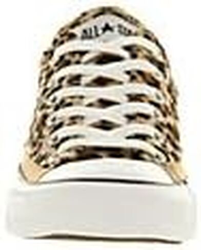 Converse Unisex-Adult Sneakers in Saudi Arabia