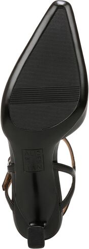 Naturalizer Women's Classic Pump in Saudi Arabia
