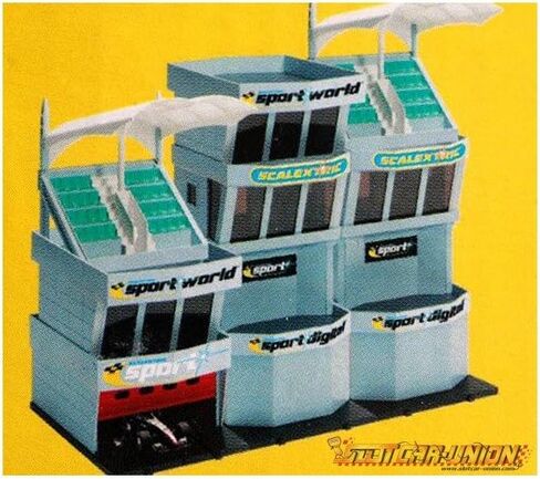 Scalextric C8321 Track Accessories Pit Garage in Kuwait