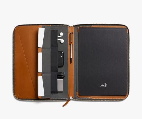 Bellroy Work Folio A4 (محفظة جلدية فاخرة، إغلاق بسحاب، منظم دفاتر الملاحظات والأقلام والهاتف والبطاقات والمزيد) - كراميل in Kuwait
