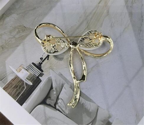 New Pearl Bow Brooch Pins for Women Dress Apparel Vintage Large Brooches Fashion Jewelry Elegant Accessories Gift, Metal, no gemstone in Kuwait