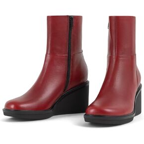 حذاء نسائي من Vagabond Shoemakers مصنوع من الجلد للكاحل من Deena in Kuwait