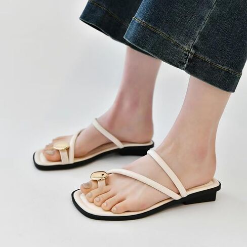Women'S Leather Strappy Flat Metal Toe Ring Sandals Fashionable Square Open Toe Low Block Heel Slip-On Clip Toe Slide Sandals Casual Summer Beach Slipper in Saudi Arabia