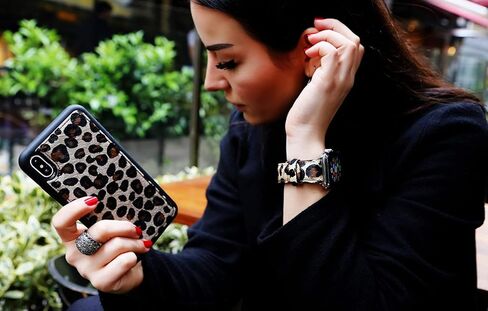 أحزمة جلدية توسكانا متوافقة مع Apple Watch 38 مم 40 مم 41 مم، حزام بديل iWatch للسلسلة 1، 2، 3، 4، 5، 6، 7، SE، 8، Ultra، Sport (أزرق داكن عتيق مع موصل ومشبك ذهبي) in Kuwait