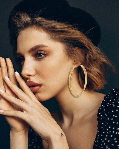 Large Gold Hoop Earrings for Women Lightweight Stainless Steel Hoops with 18K Real Gold Plated Hypoallergenic Big Circle Hoop Earrings for Women Girls in Saudi Arabia