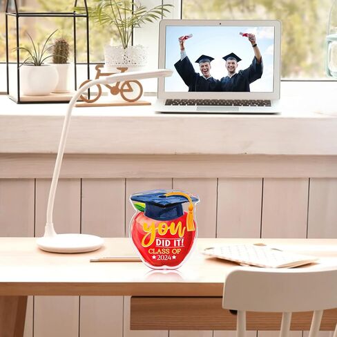PETCEE You Did It هدايا التخرج لها، باقة زهور التخرج، وزن الورق، هدية تذكارية للتخرج للنساء والرجال وكبار السن، قطعة مركزية لطاولة التخرج للمدرسة الثانوية والكلية والأولاد والبنات in Kuwait