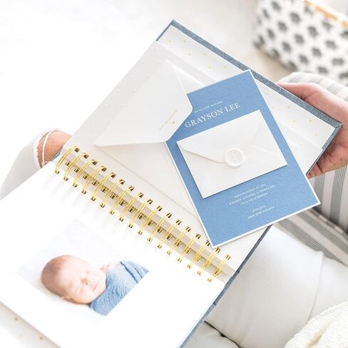 كتاب Sugar Paper Baby Book، غطاء قماش منقط صغير باللونين الأسود والكريمي، كتاب ذكريات موجه لالتقاط الصور والتذكارات من السنة الأولى لطفلك in Saudi Arabia