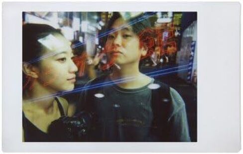 Lomography Lomo’Instant Automat The Adventure Challenge - كاميرا الفيلم الفورية (متجددة) in Saudi Arabia