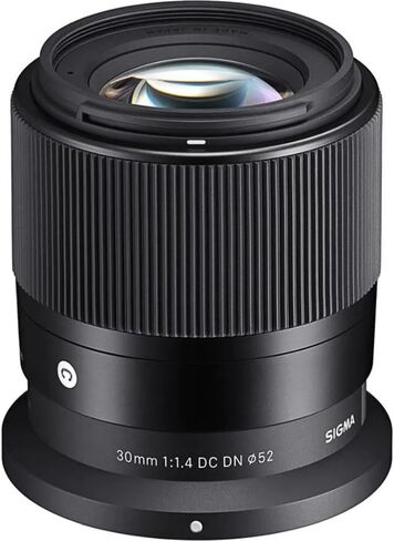 عدسة سيجما 30 مم f/1.4 DC DN المعاصرة لحزمة Nikon Z تتضمن بطاقة ذاكرة 64 جيجابايت + قارئ بطاقة الذاكرة + عدسة واسعة الزاوية + طقم عدسات مقربة + غطاء عدسة + طقم مرشح 3 قطع + طقم تنظيف كامل in Saudi Arabia