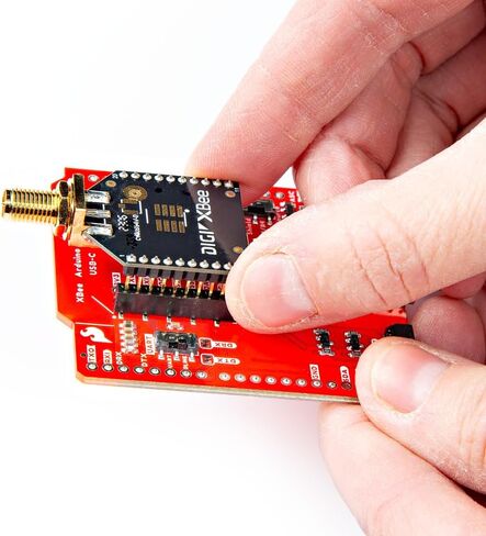 SparkFun Digi XBee® Arduino Shield - USB-C (Qwiic) يدمج وحدات XBee 3 المتطورة من Digi LTE-M/NB-IoT وDigi XBee RR Pro، الأبعاد: (بوصة) 2.10 بوصة × 2.35 بوصة in Saudi Arabia