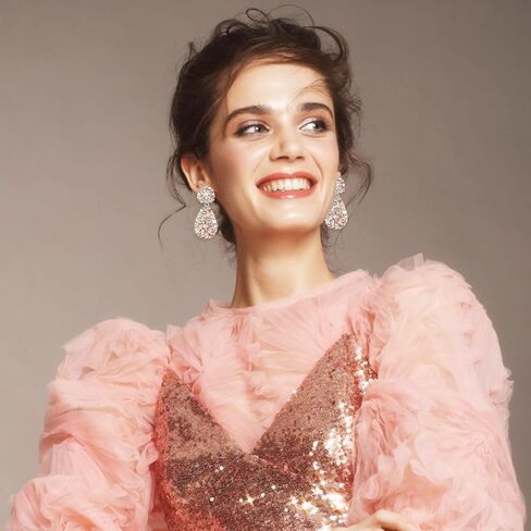 أقراط على شكل دمعة من حجر الراين، أقراط متدلية من مجوهرات الماس الفاخرة، أقراط متدلية على شكل ثريا تنكرية للنساء والفتيات في حفلات الزفاف in Kuwait