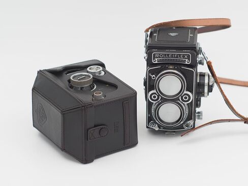 Full Protective Dark Brown Leather Case for Rolleiflex 2.8F 2.8E 2.8D, 3.5F, 3.5E, 3.5D and Accommodates Rolleikin 35MM Film Adapter Kit in Saudi Arabia