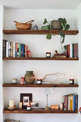 مكتبة باديواكس المعطرة شمعة فريدريك دوغلاس الفاخرة للحرفيين، علبة بحجم 2 أونصة، بالو سانتو، المريمية والزعفران in Kuwait