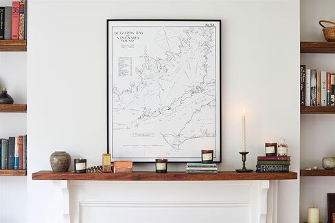 مكتبة باديواكس المعطرة شمعة فريدريك دوغلاس الفاخرة للحرفيين، علبة بحجم 2 أونصة، بالو سانتو، المريمية والزعفران in Kuwait