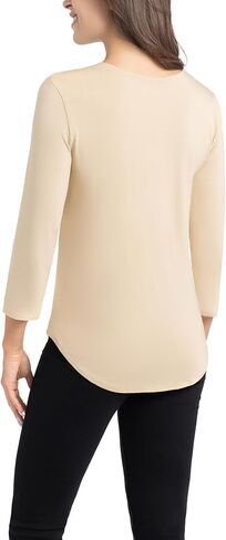 تي شيرت نسائي أساسي من نوع Juliana Crepe 3/4 كم من Cupio، حاشية صلبة على شكل ذيل القميص in Kuwait