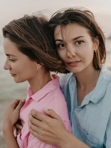 Heart Hoop Earrings for women Valentines Day Earrings Sweet Love Heart Huggie Earring Minimalist Sleeper Cartilage Earrings Conch Piercing Jewelry Gifts for Girlfriend in Saudi Arabia