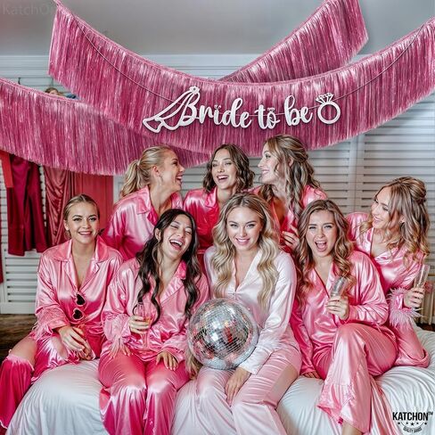 لافتة ذات شراشيب فضية كبيرة الحجم من كاتشون - 6.5 قدم، عبوة من قطعتين | إكليل فضي هامشي لديكورات الحفلات الفضية | لافتة فضية لامعة لرأس السنة الجديدة السعيدة لديكورات فضية للعام الجديد السعيد in Kuwait