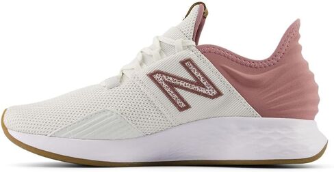 حذاء الجري Fresh Foam Roav V1 للسيدات من New Balance، مقاس 12 عرضًا in Kuwait