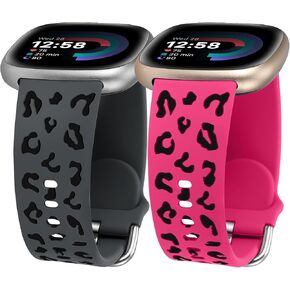 Minyee 2 Pack Leopard Engraved Band متوافق مع Fitbit Versa 4/Versa 3/Sense 2/Sense Band Women، حزام معصم بديل من السيليكون الناعم بلونين من الفهد، حزام معصم بديل صيفي فاخر لـ Versa 4 in Kuwait