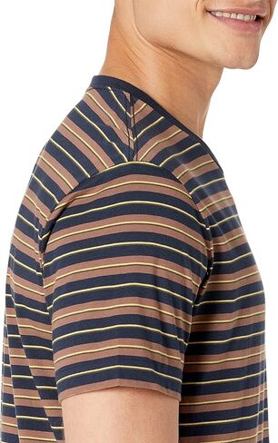 تي شيرت Goodthreads للرجال بأكمام قصيرة ورقبة دائرية وجيب من القطن الناعم in Kuwait